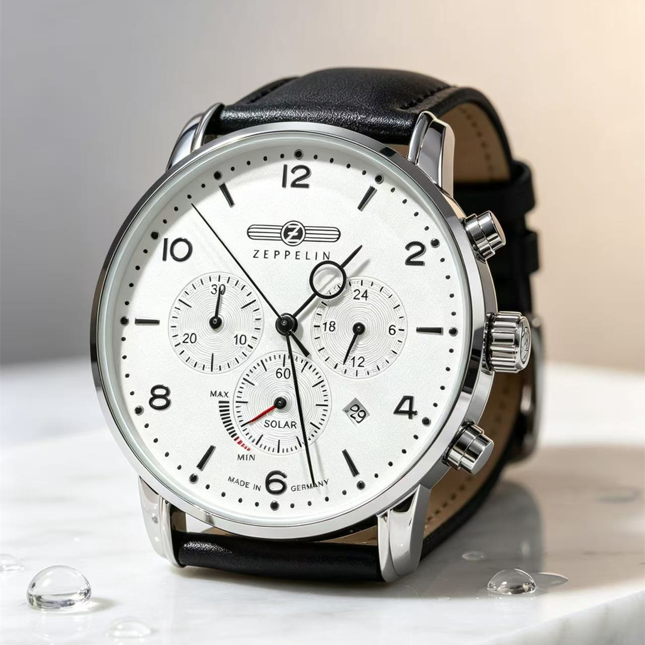 ツェッペリン飛行船自動日付メンズケースレザーバンドファッショ - Leather Watch Band Men のレビューと価格