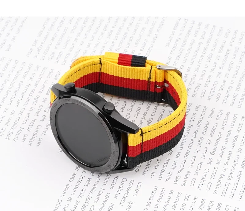 20 ミリメートル 22 ミリメートル織ナイロンストラップサ - Canvas Strap Watch のレビューと価格